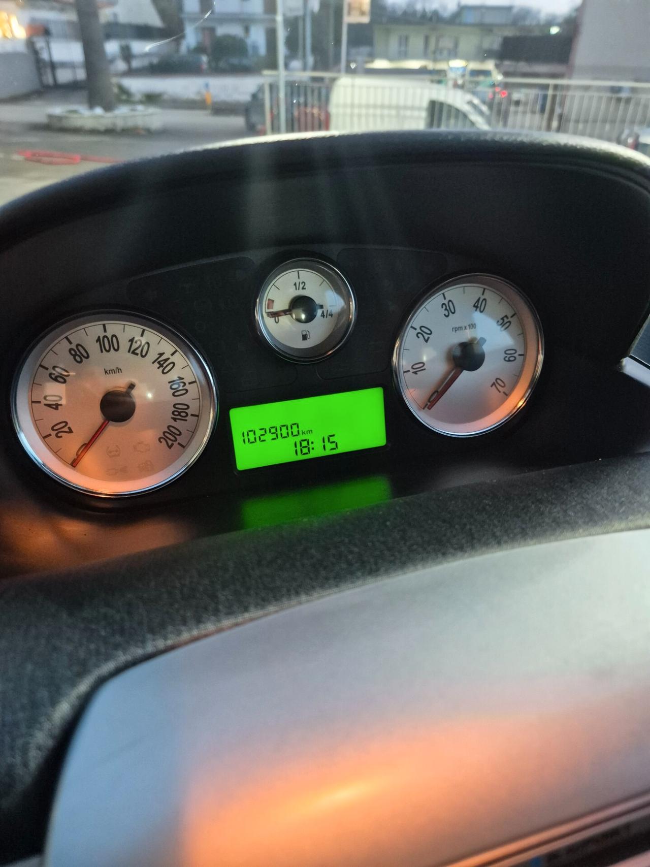 Lancia Ypsilon 1.3 MJT 75 CV DIVA