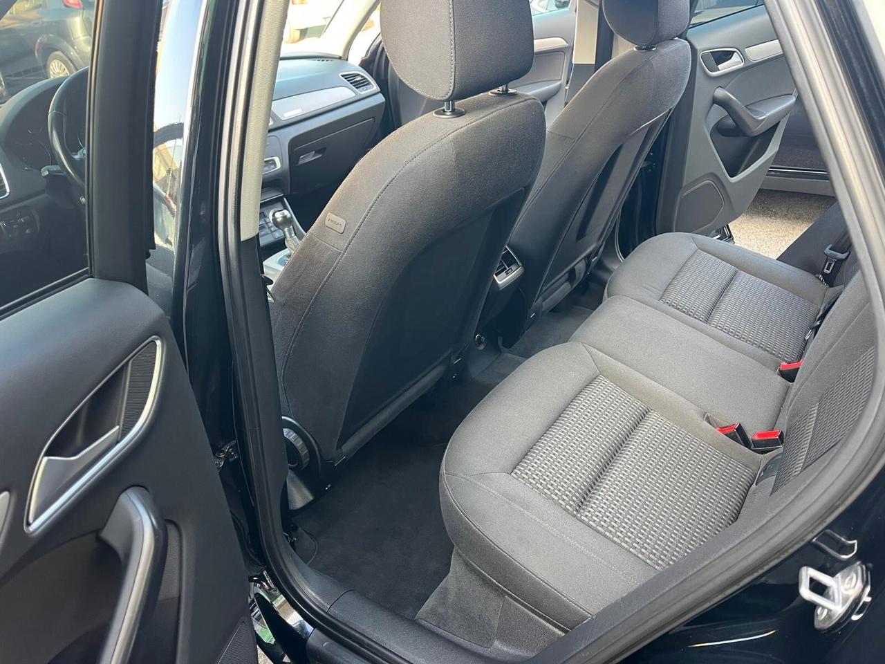 Audi Q3 2.0 TDI quattro S tronic Business Plus