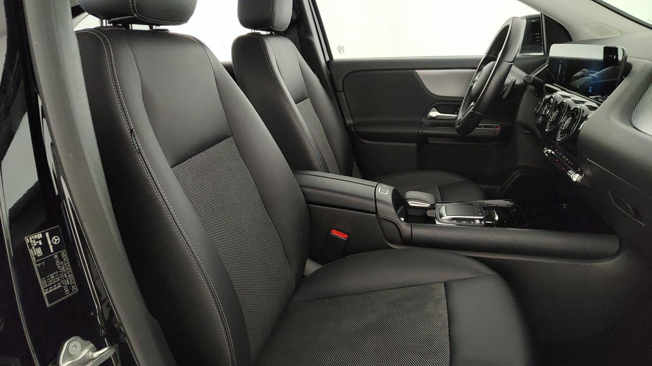Mercedes-Benz GLA 180 d Business Extra auto
