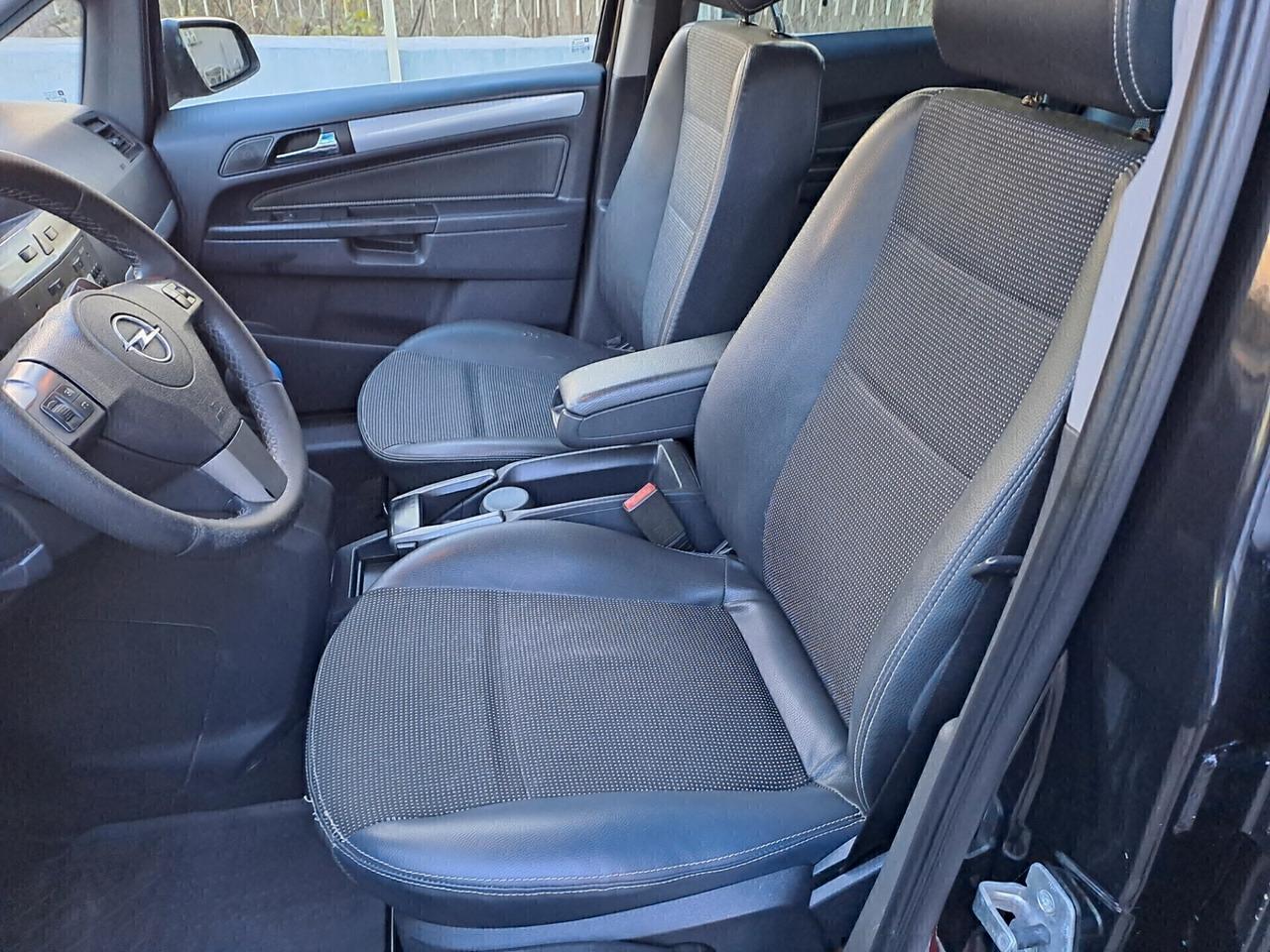 Opel Zafira 1.9 CDTI 120CV Cosmo 7 POSTI