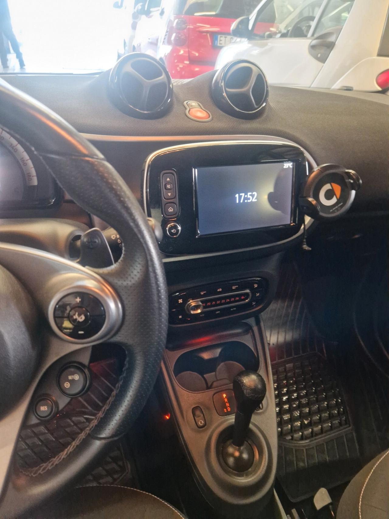 Superpassion solo 57000km strafull garanzia navi telecamera