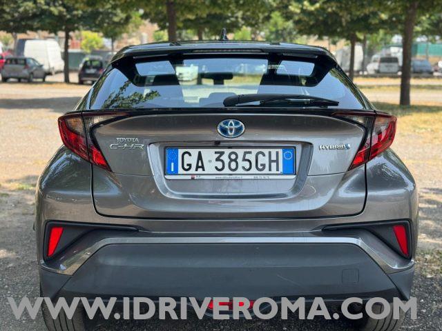 TOYOTA C-HR 1.8 Hybrid E-CVT Business