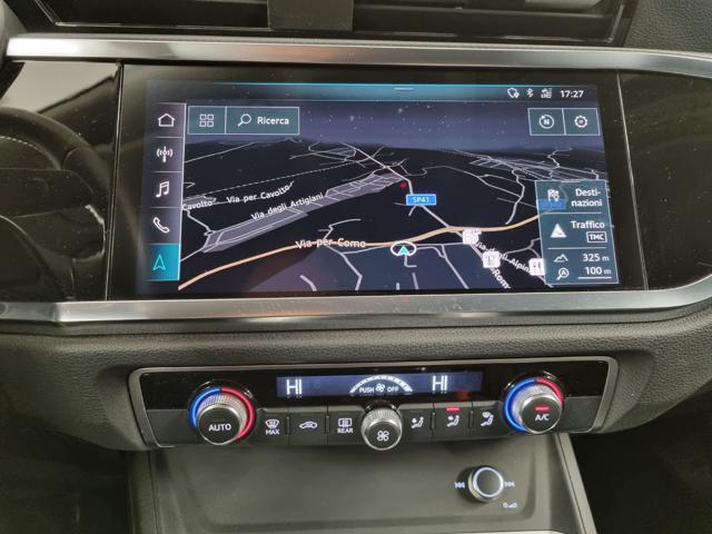 AUDI Q3 35 TFSI Business Advanced