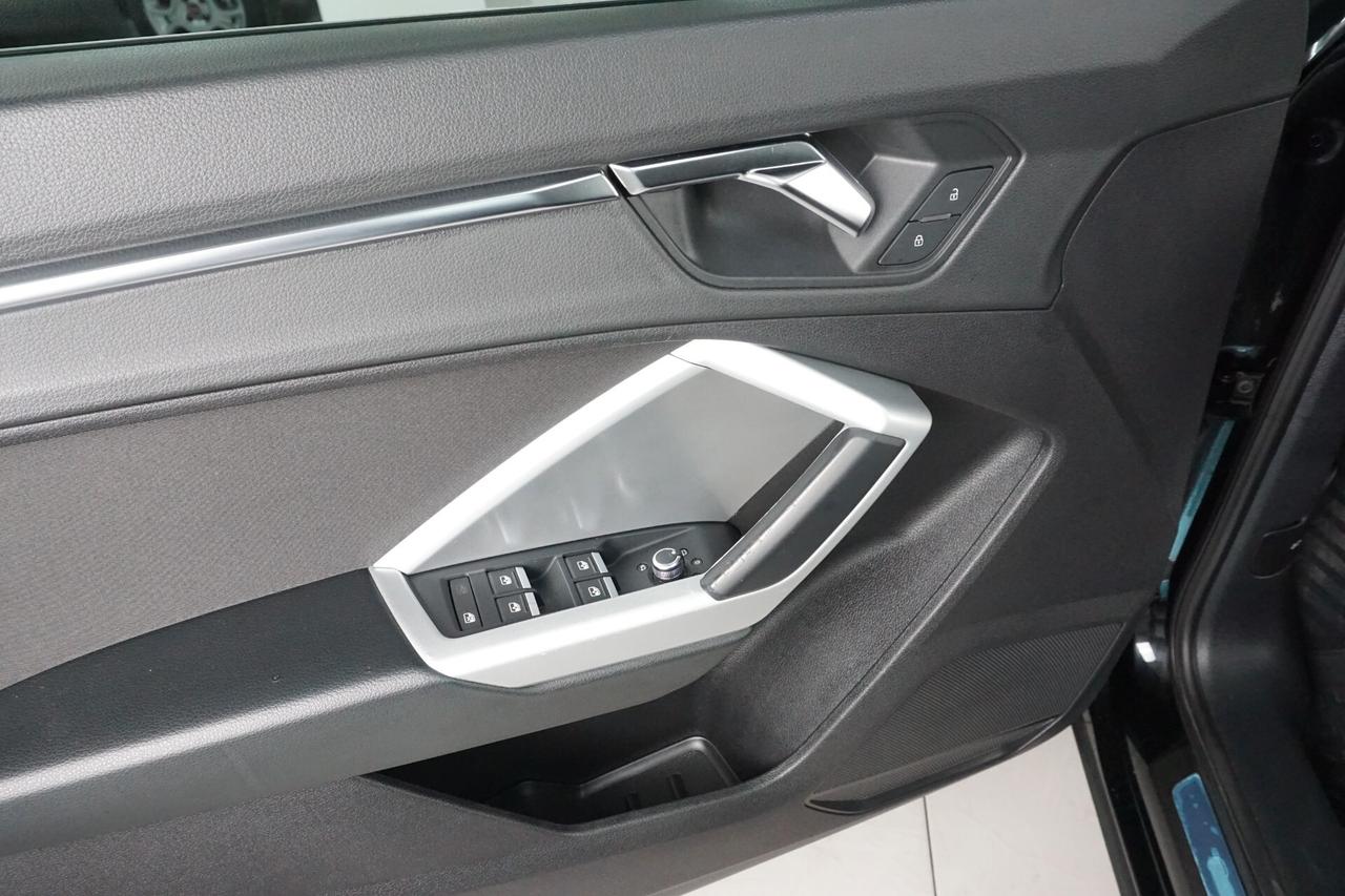 Audi Q3 35 TDI S tronic Business Advanced