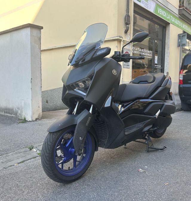 YAMAHA X-MAX 300 Icon Black