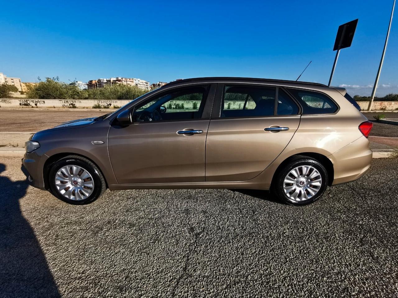 Fiat Tipo 1.3 Mjt SW Easy 95CV 2017