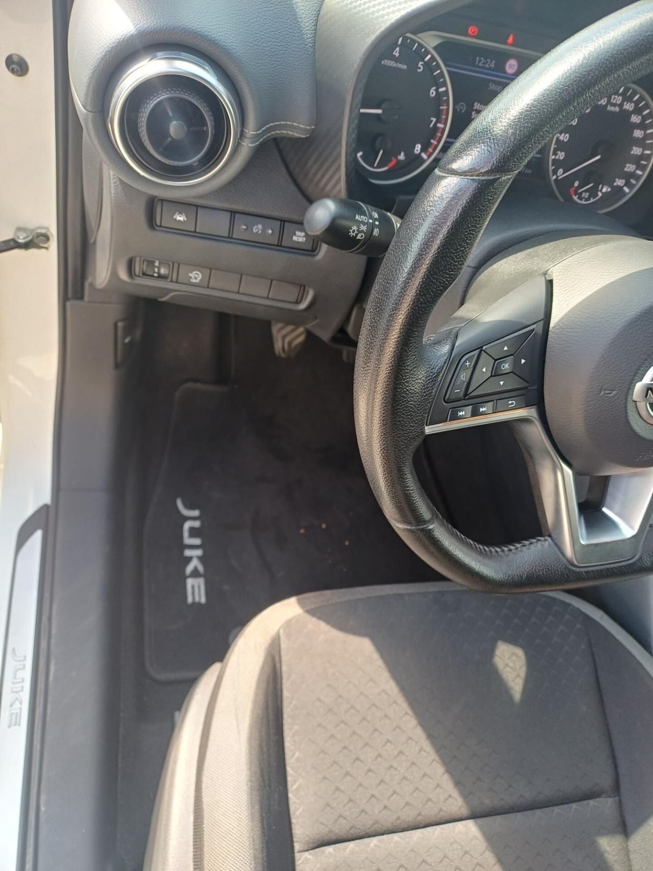 Nissan Juke 1.0 DIG-T 117 CV N-Connecta