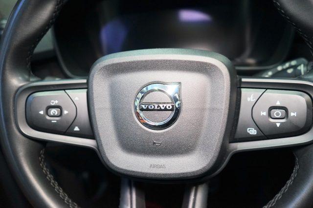 VOLVO XC40 B3 automatico Business MHEV Certificata