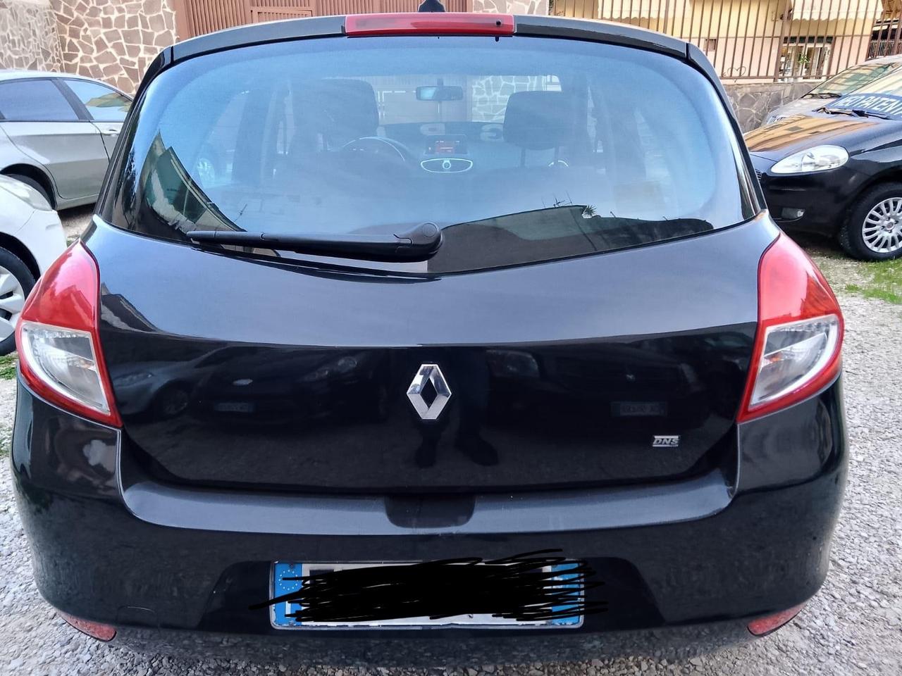 Renault Clio 1.2 16V 5 porte anno 2011