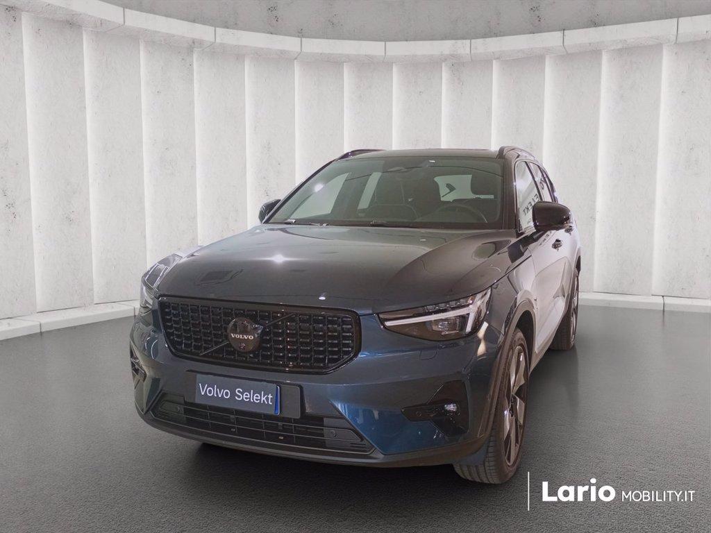 VOLVO XC40 2.0 b3 Ultra Black Edition auto del 2025