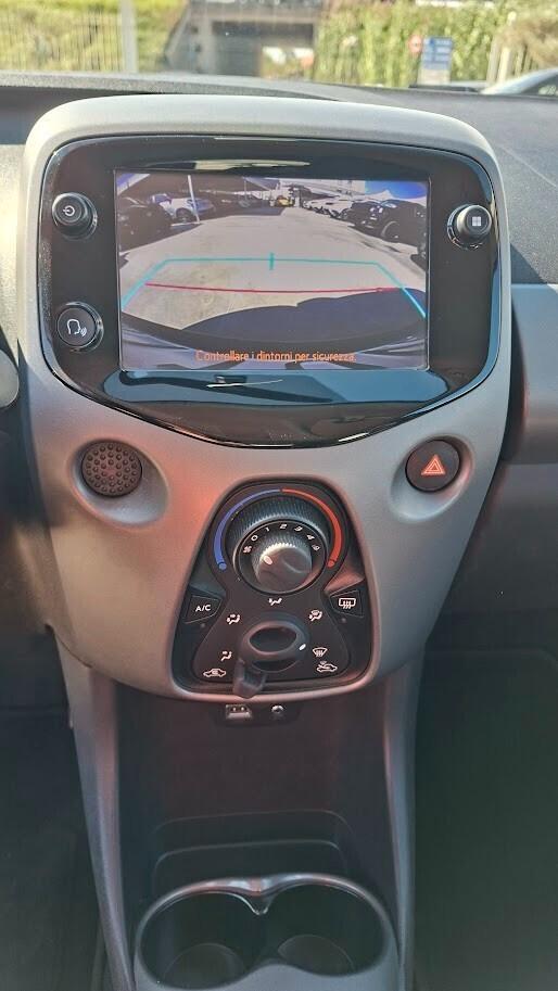 Toyota Aygo Connect 1.0 VVT-i 72 CV 5 porte 2021