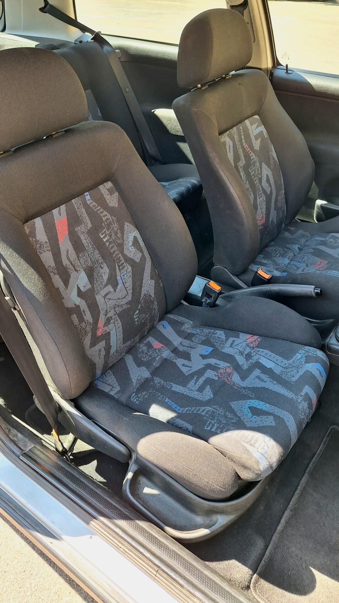 Volkswagen Golf 1.6 GT Special - Unico Propr.