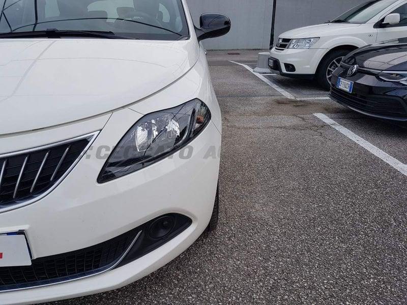 Lancia Ypsilon Ypsilon 1.0 firefly hybrid Silver s&s 70cv 5p.ti