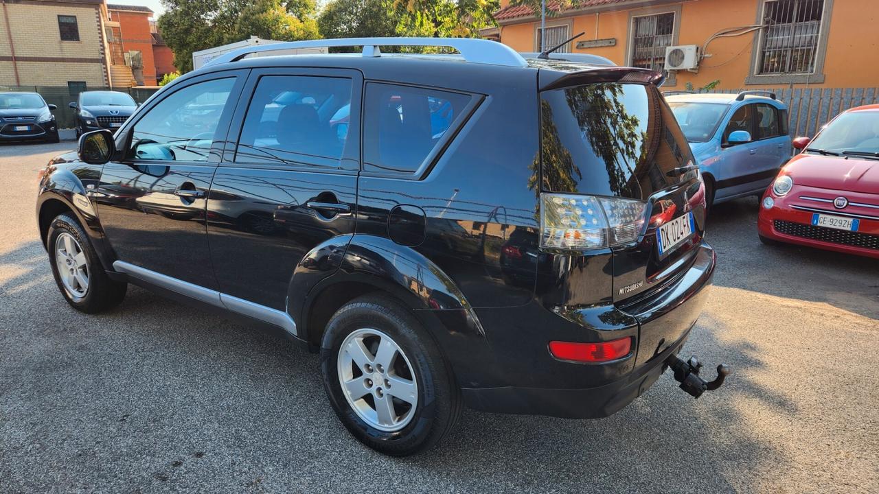 Mitsubishi Outlander 2.0 DI-D Intense DPF