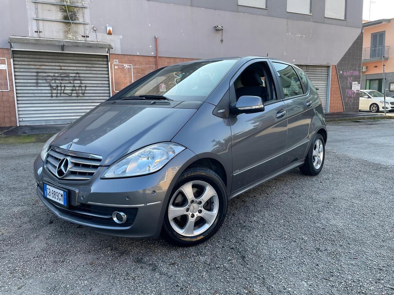 Mercedes-benz A 180 Restayling BlueEFFICIENCY Executive Full