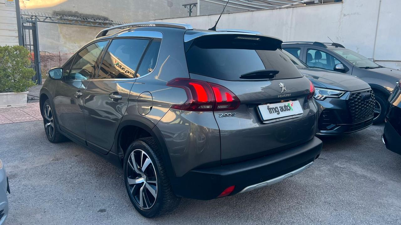 Peugeot 2008 BlueHDi 100 Allure Navi+Retrocamera