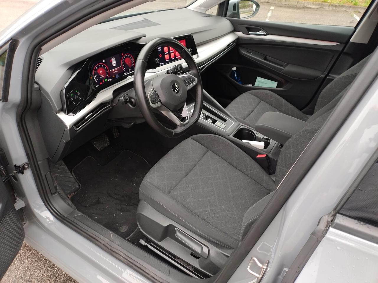 Volkswagen Golf 1.0 eTSI EVO DSG Life