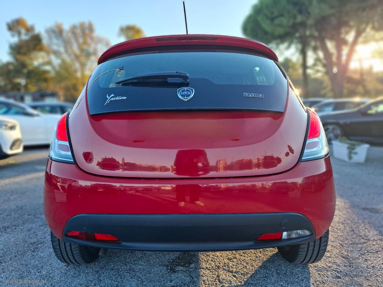 LANCIA Ypsilon 1.0 FireFly 5p.S&S Hybrid Silver