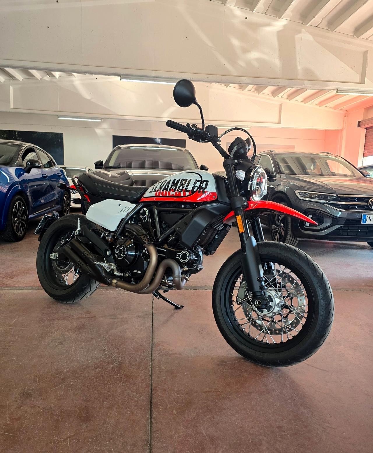 Ducati Scrambler URBAN MOTARD Nuova!