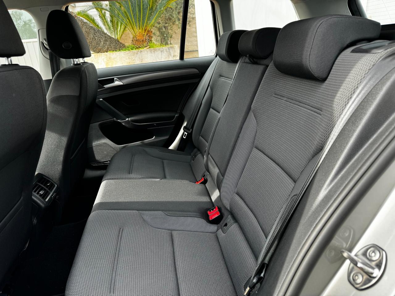 Volkswagen Golf Variant 1.6 TDI 115 CV DSG Executive BlueMotion Tech.