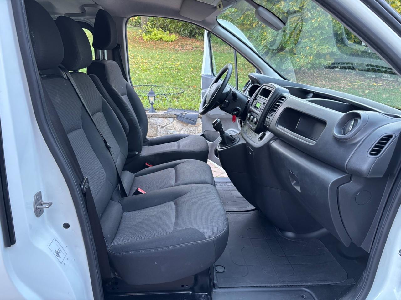 Renault Trafic T27 2.0 dCi 120CV 6 POSTI - 09/2020