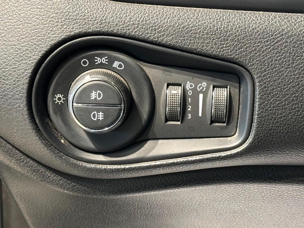 Jeep Renegade 1.6 mjt Longitude fwd 120cv Navi 16" Neopat