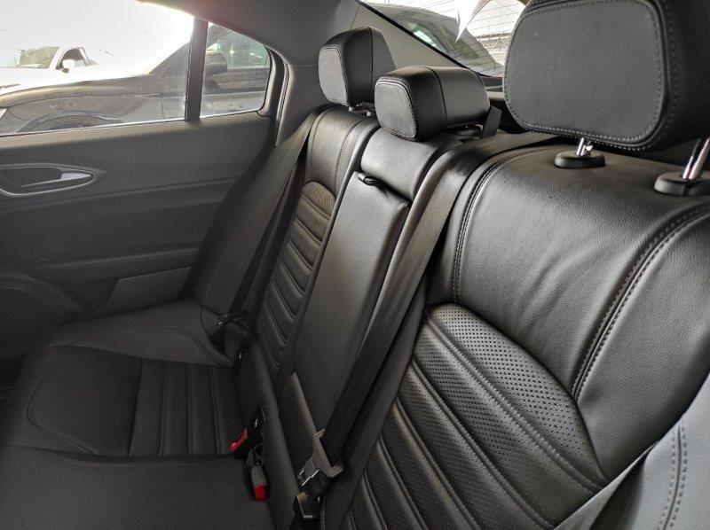 ALFA ROMEO Giulia (2016) - Giulia 2.2 Turbodiesel 210 CV AT8 AWD Q4 Veloce