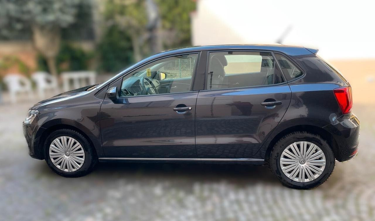 Volkswagen Polo V 2014 5p 1.4 tdi Comfortline 75cv