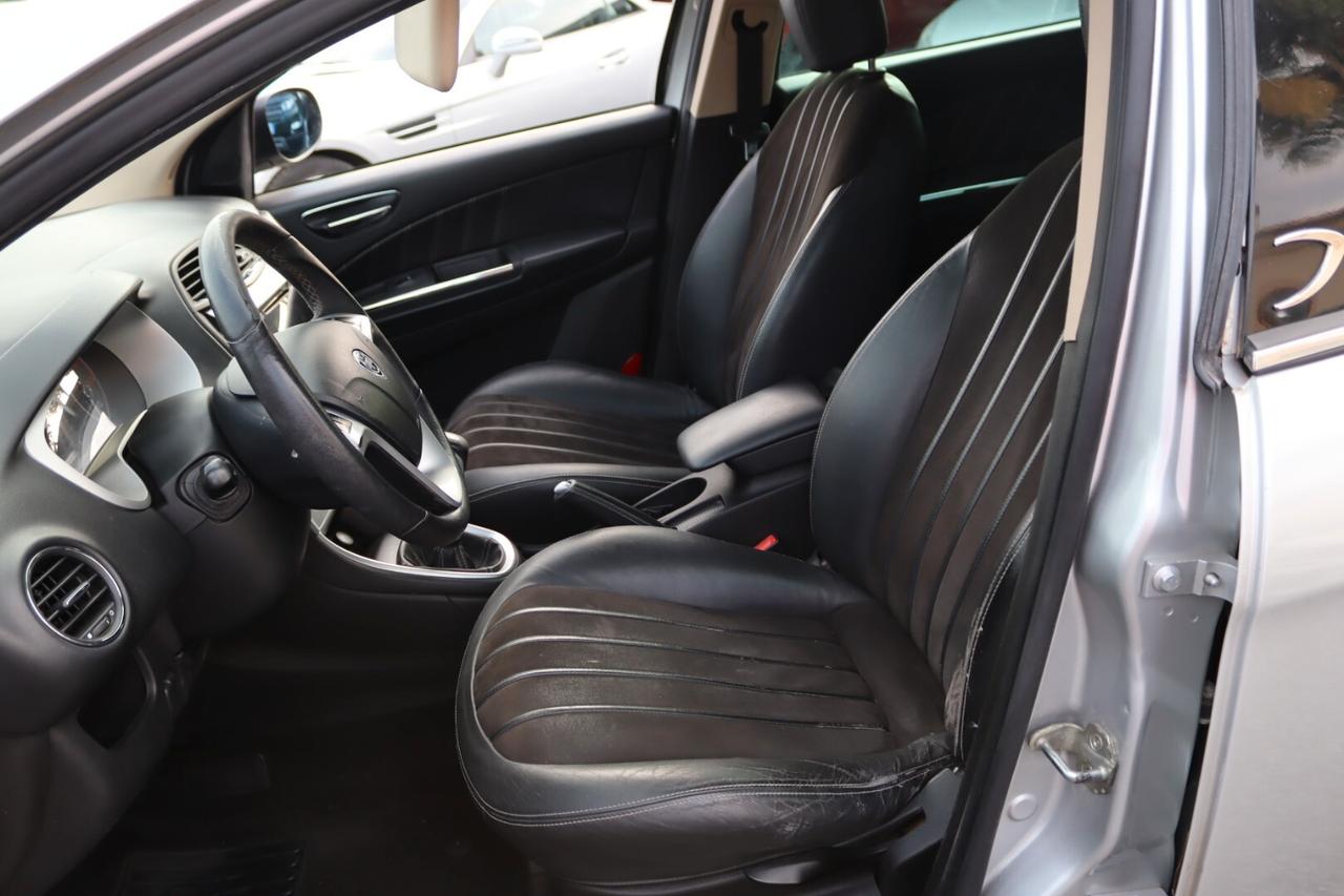 Lancia Delta 1.6 MJT DPF Platino