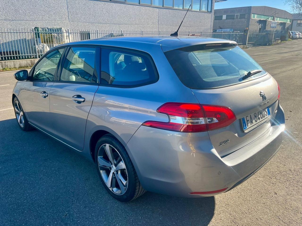 Peugeot 308 BlueHDi 150cv 2015 136.000km perfetta