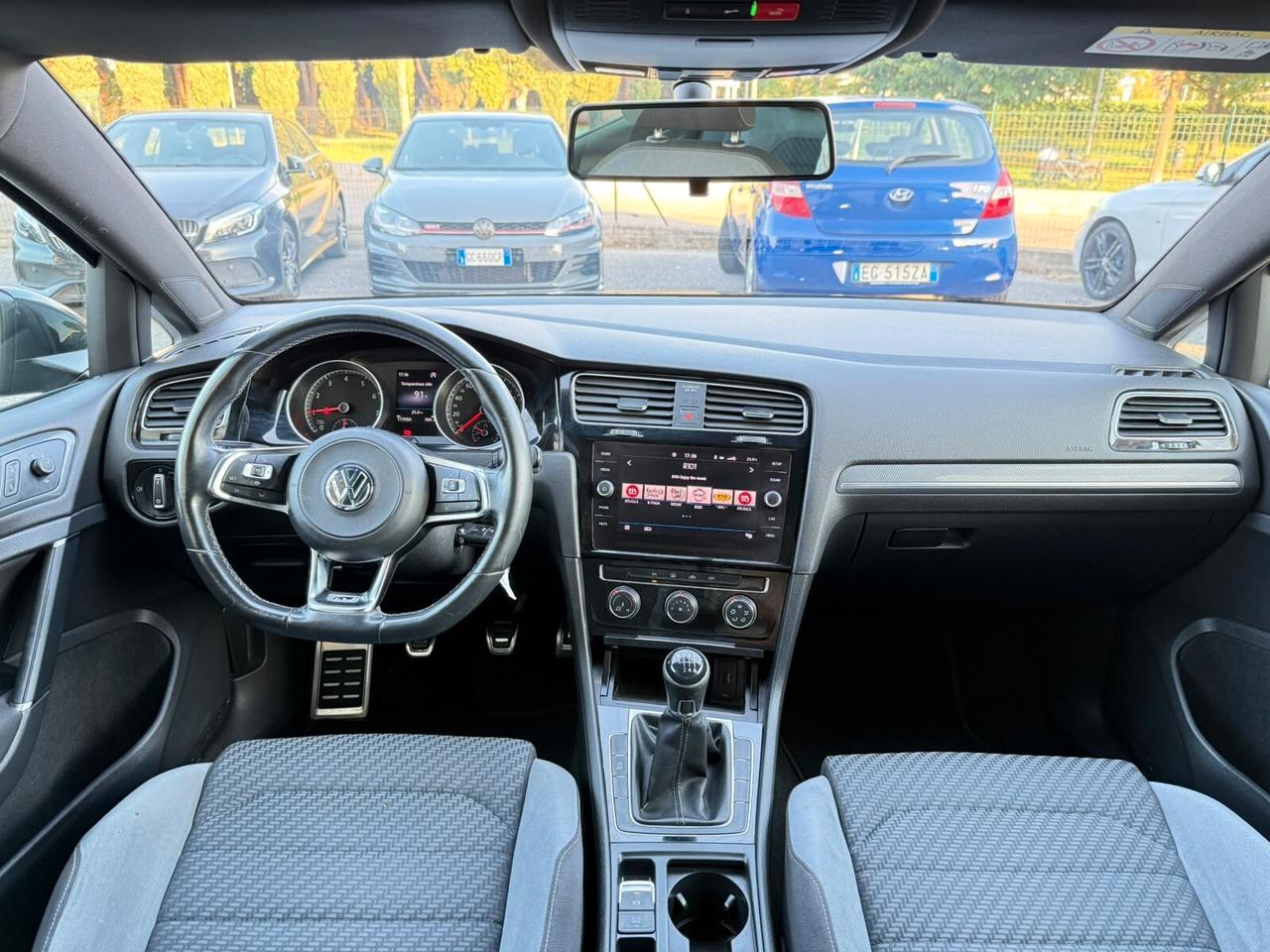 Volkswagen Golf 1.0 TSI 115 CV 5p. Sport BlueMotion Technology