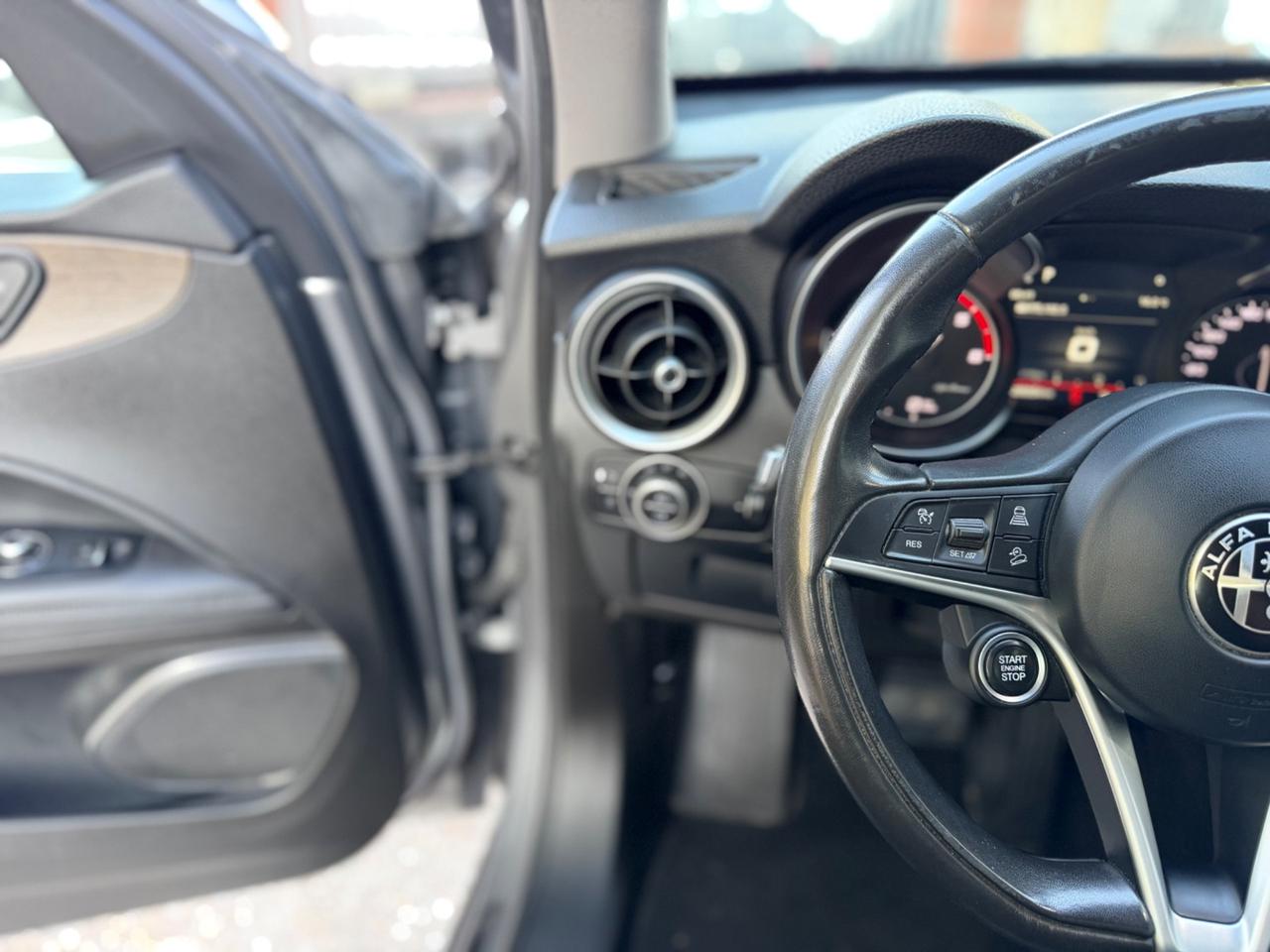 Alfa Romeo Stelvio 2.2 Turbodiesel 210 CV AT8 Q4 Business