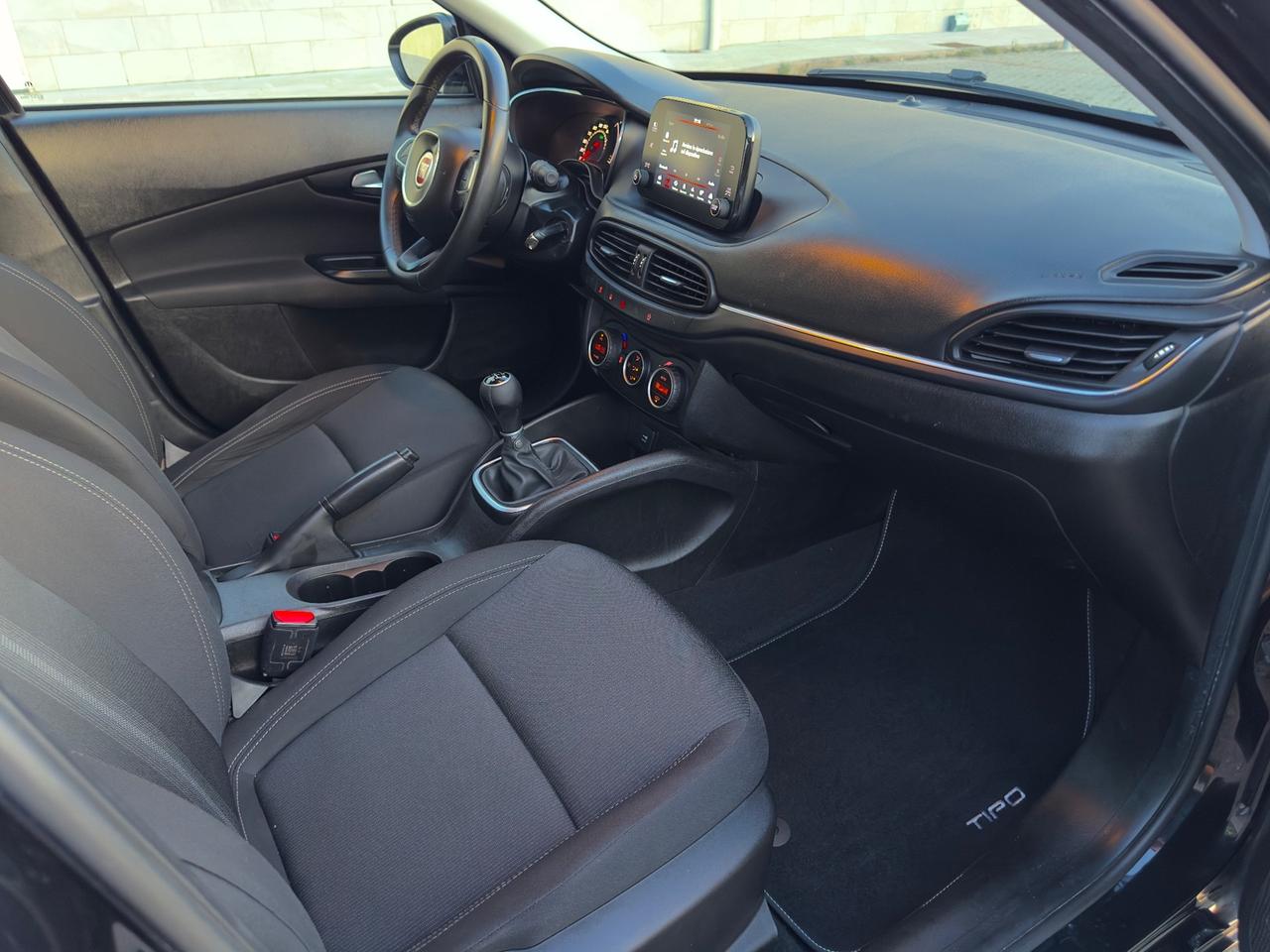 Fiat Tipo 1.6 Mjt S&S DCT 5 porte Sport