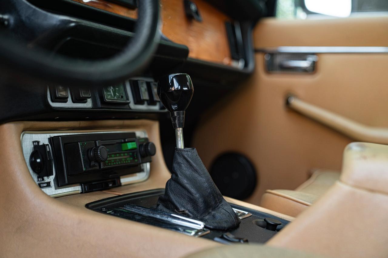 Jaguar XJ6 4.2 MANUALE - JAG00089