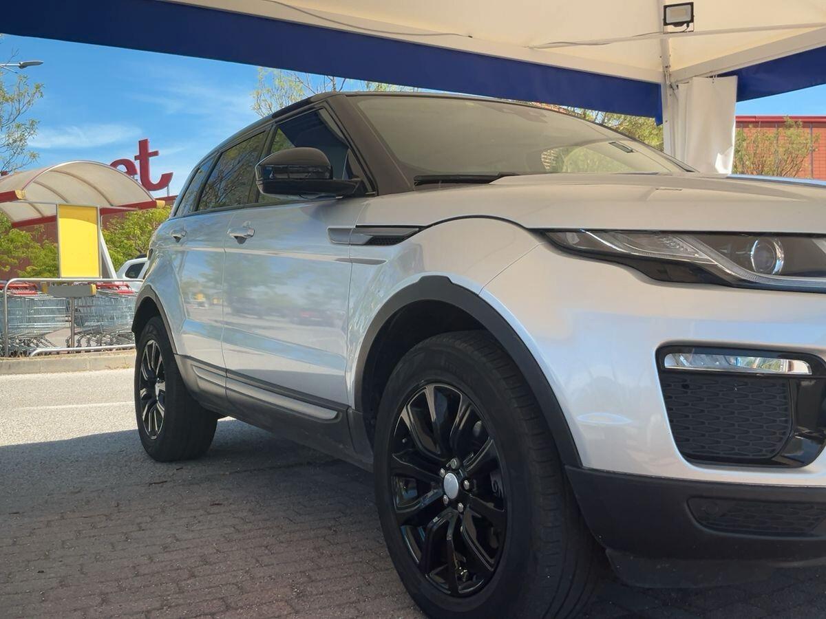 Land Rover Range Evoque 2.0 TD4 180 CV 5p. SE