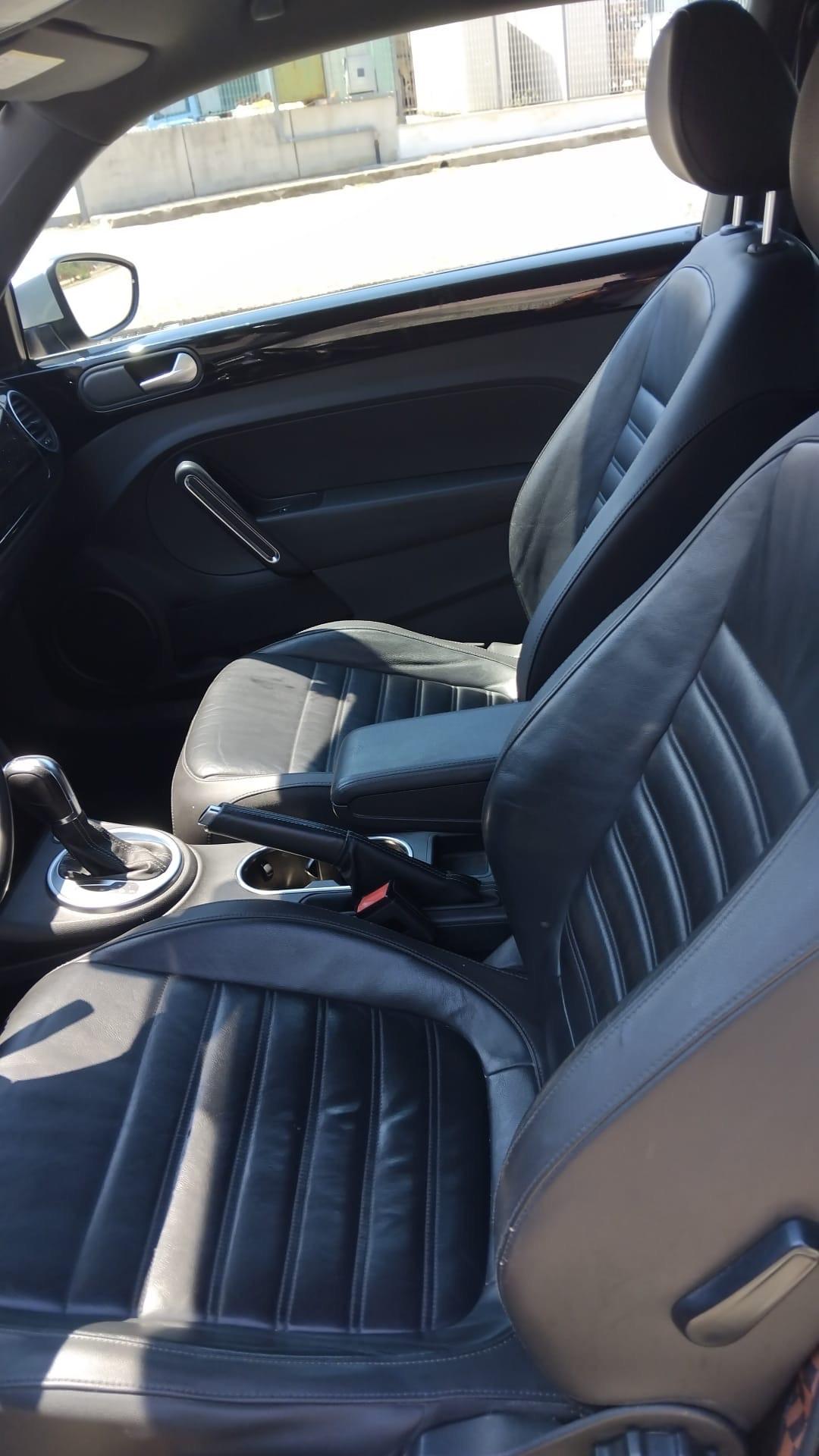 Volkswagen Maggiolino 2.0 TSI DSG Sport