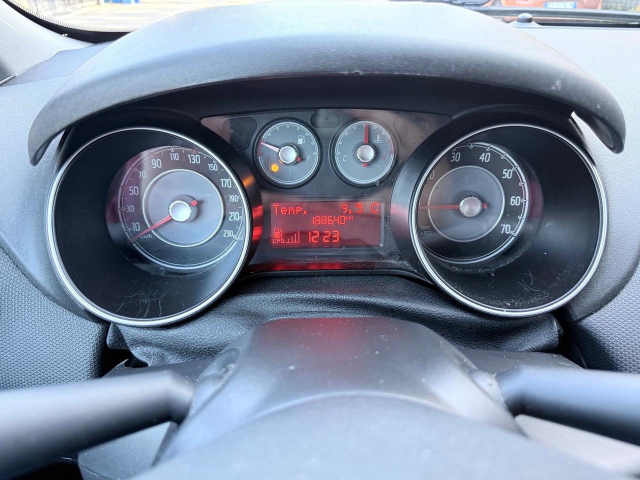 Fiat Punto 1.4 8V 5 porte Easypower Lounge