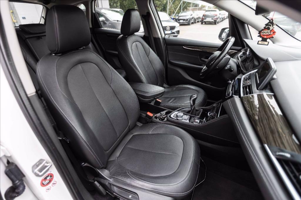 BMW 218d Active Tourer Luxury del 2016