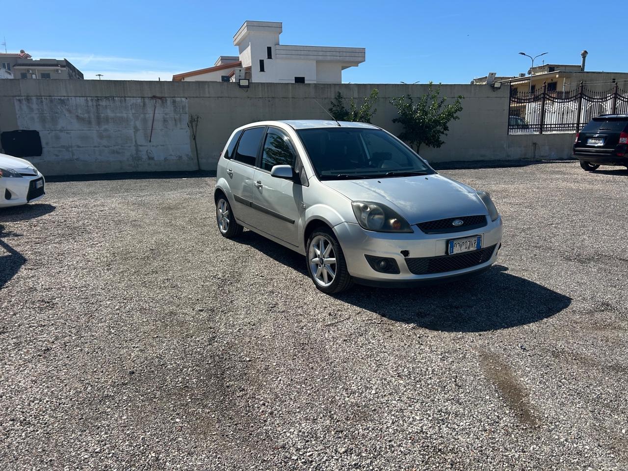 Ford Fiesta 1.4 TDCi 5p. Ghia
