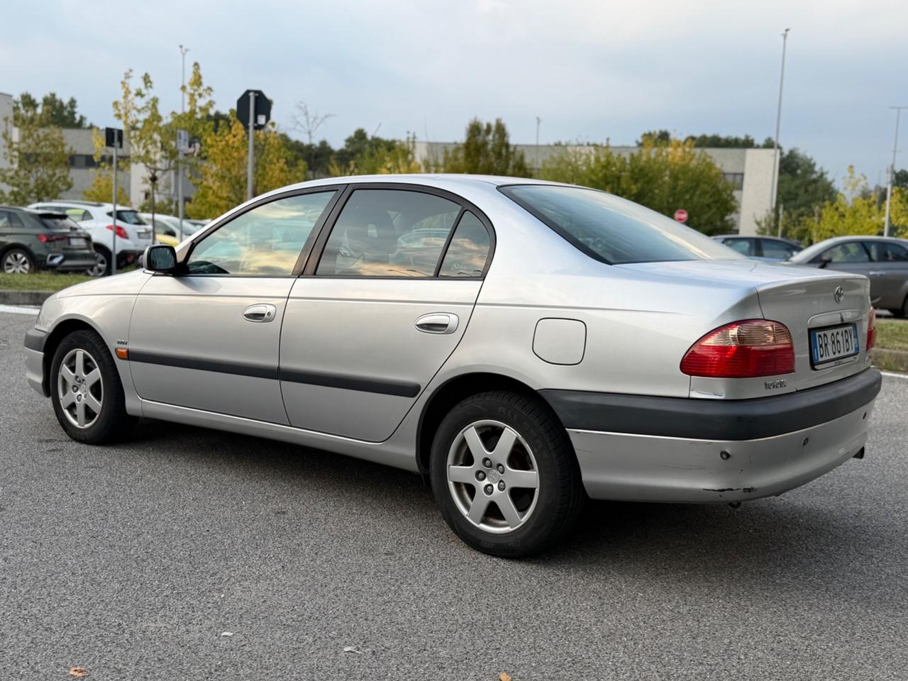 Toyota Avensis 1.6i 16V cat*Neopatentati*Solo 131000km