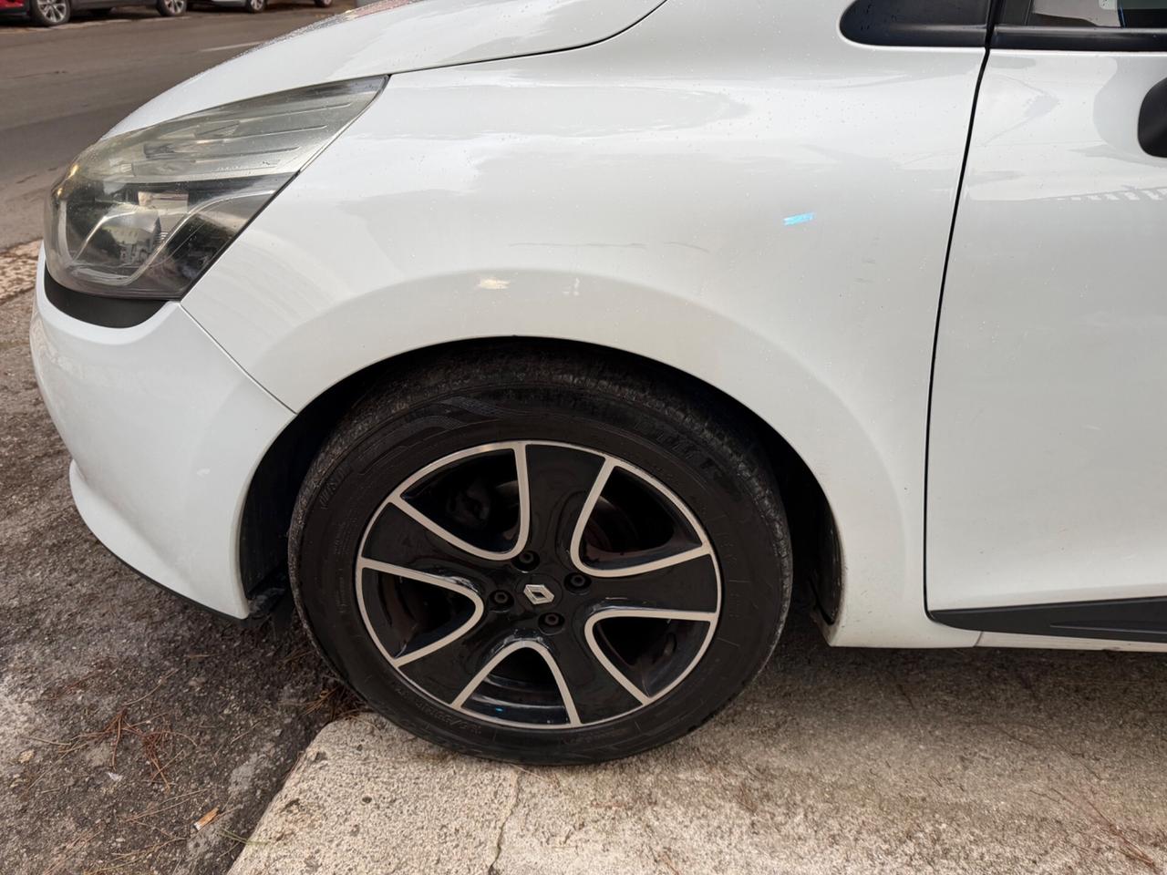 Renault Clio 1.2 75CV 5 porte Live