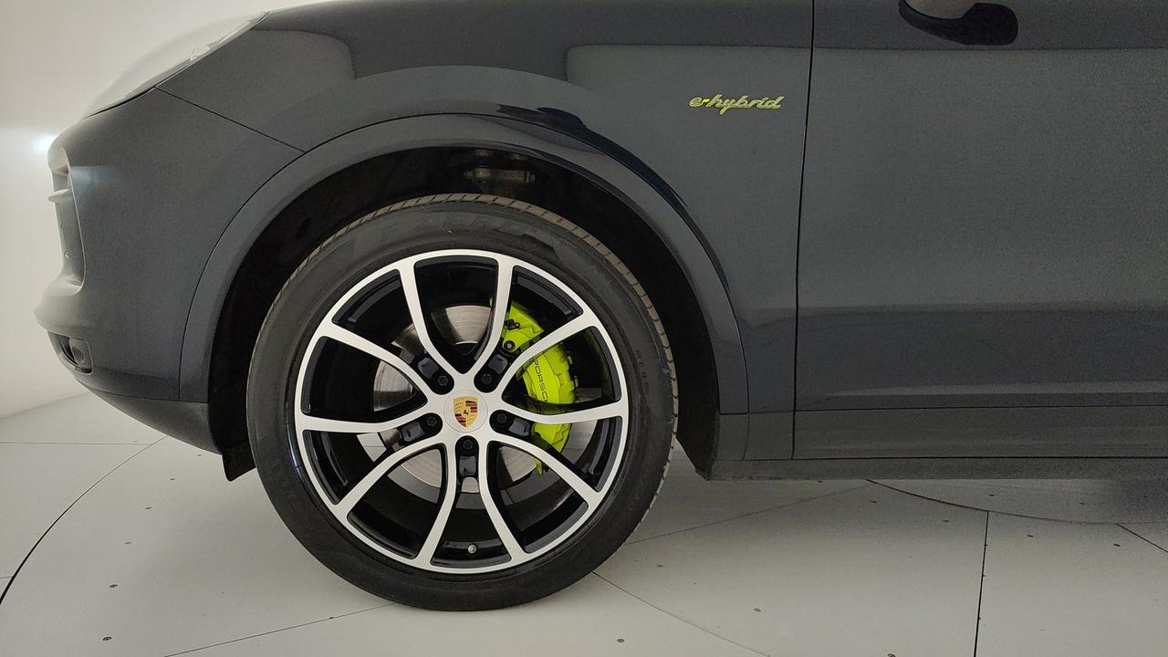 PORSCHE Cayenne Coupe 3.0 e-hybrid 5p.ti tiptronic
