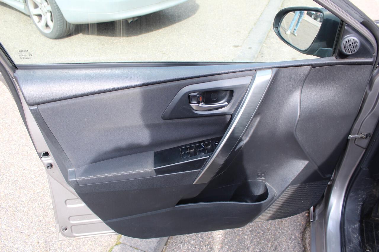 Toyota Auris 1.4 D-4D Active