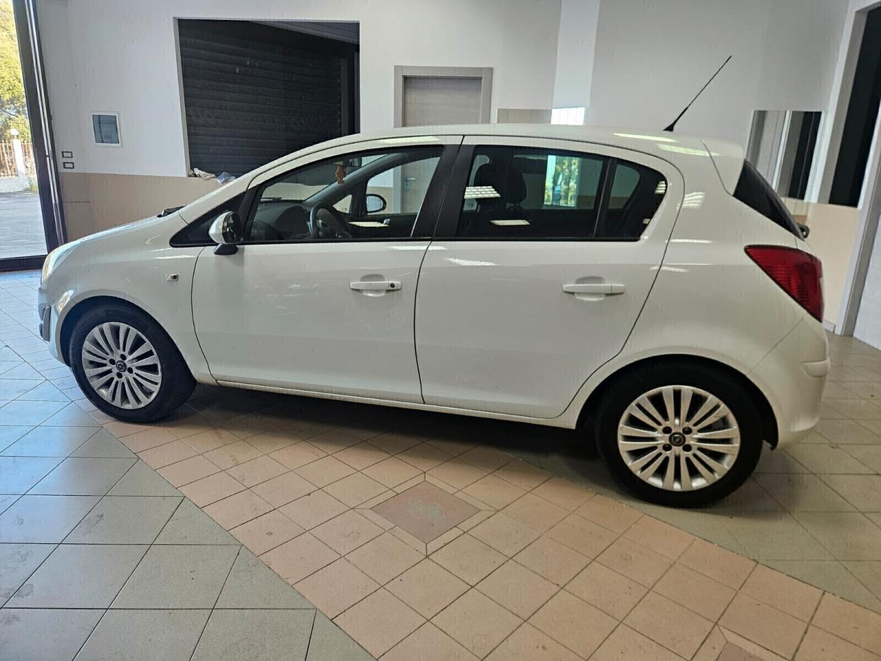 Opel Corsa 1.2 85CV 5 porte GPL-TECH Elective