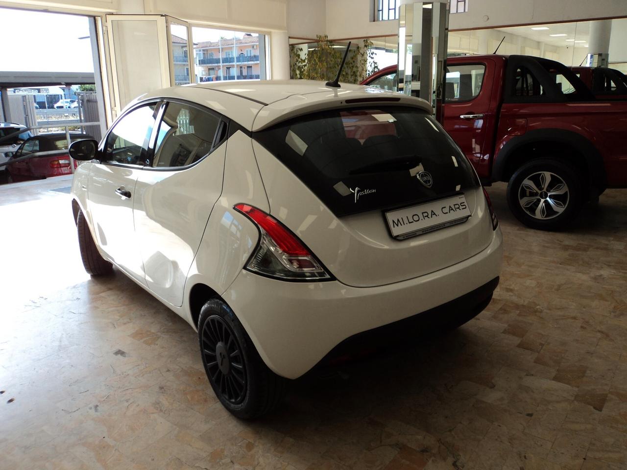 Lancia Ypsilon 1.2 69 CV 5 porte S&S Elefantino Blu