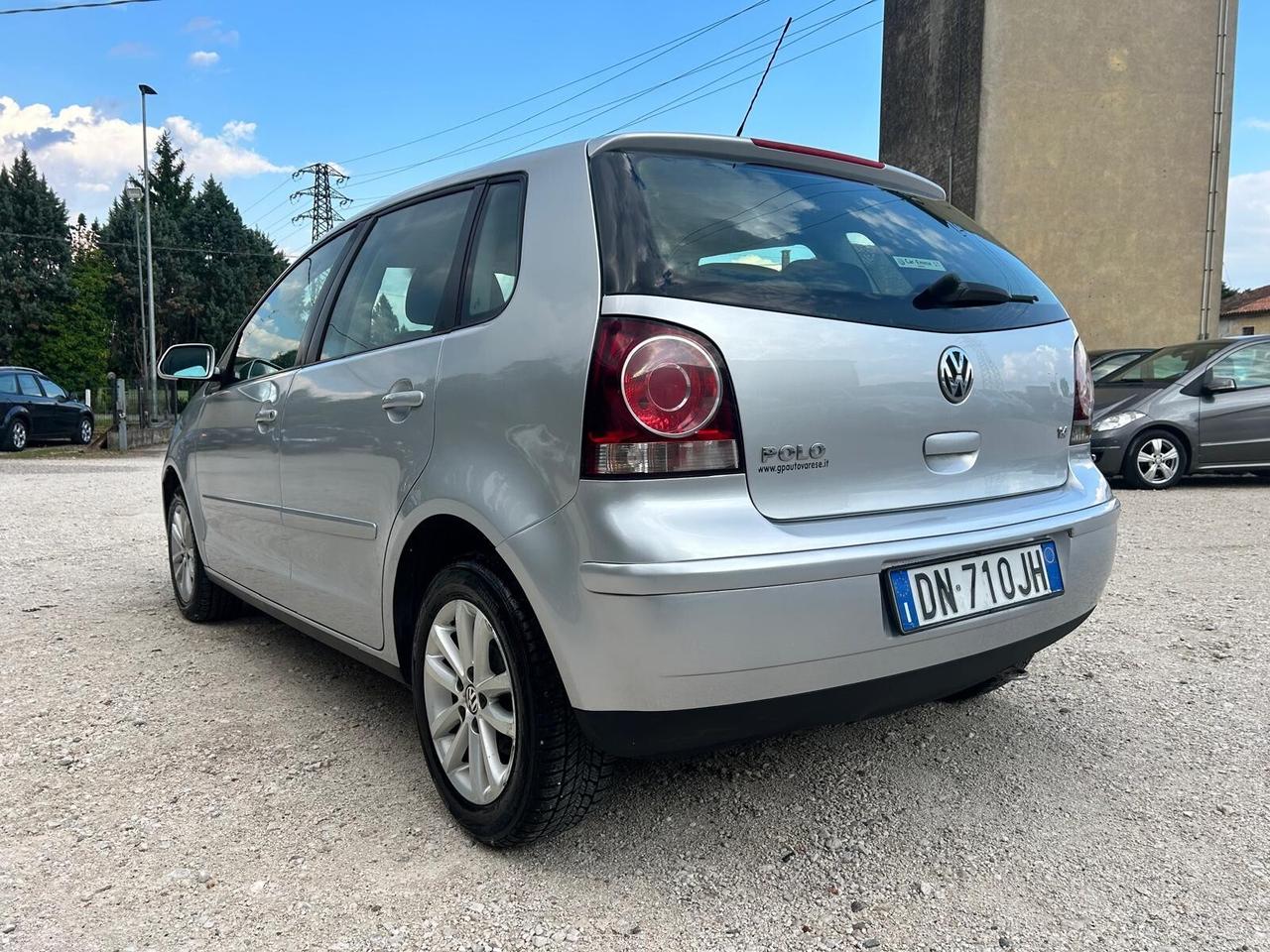 VOLKSWAGEN POLO 1.4 80CV 5PORTE OK NEOPATENTATI