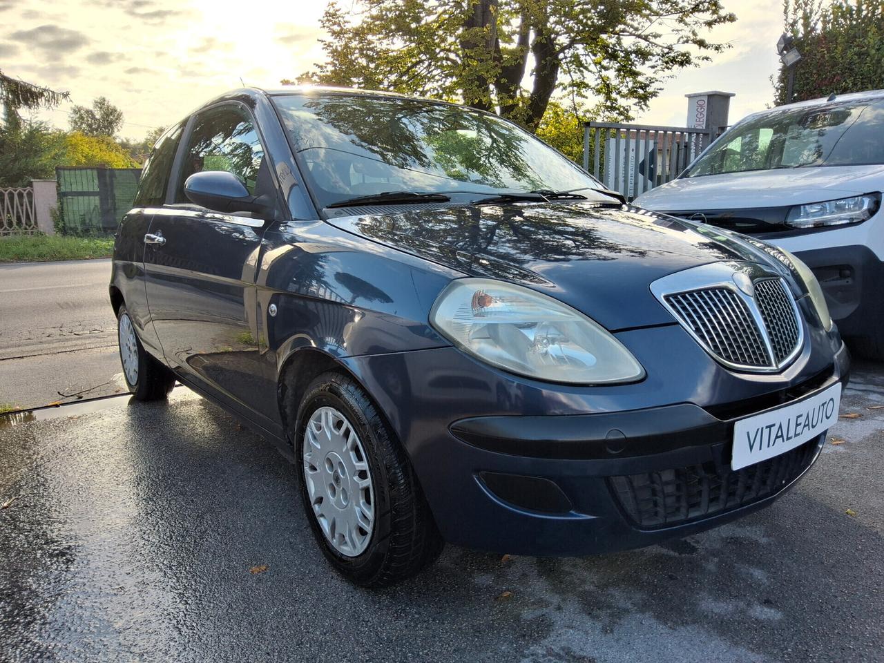 Lancia Ypsilon 1.2 Argento ((TUTTO INCLUSO))