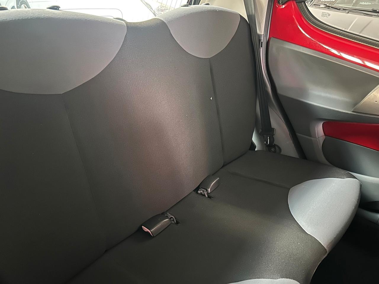 Peugeot 107 1.0 68CV 5p. Desir