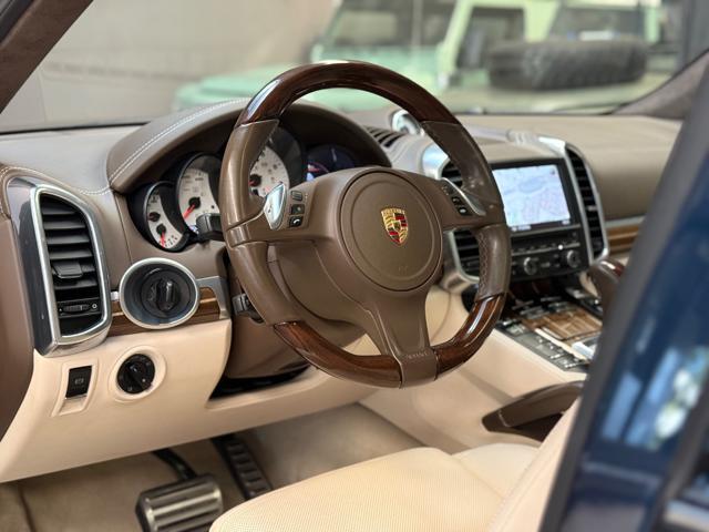 PORSCHE Cayenne 4.8 GTS