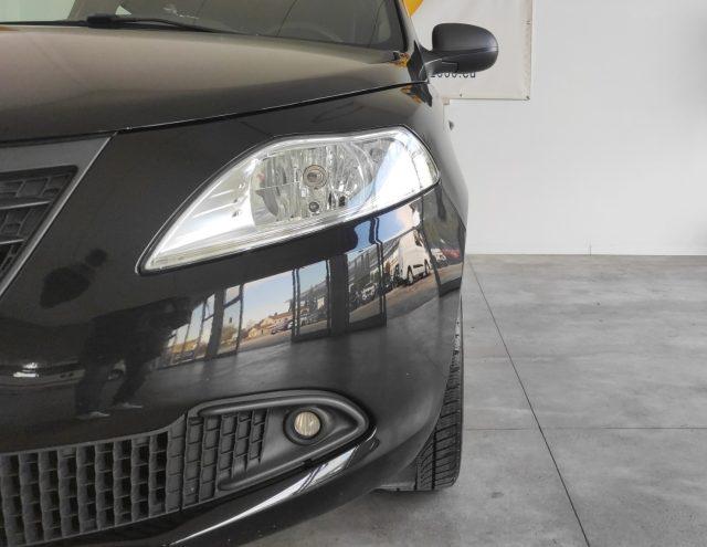 LANCIA Ypsilon 1.2 69 CV 5 porte Elefantino NEOPATENTATI